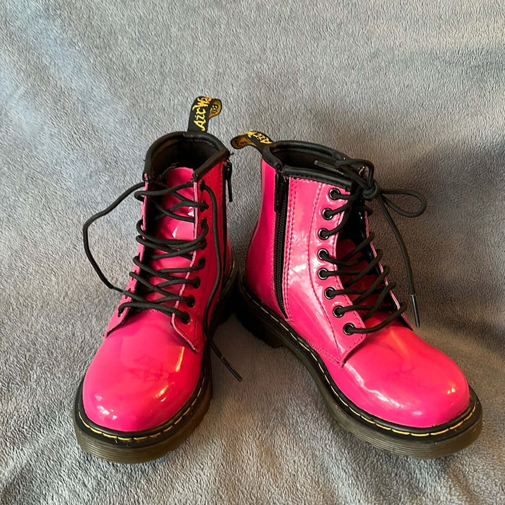Doc Martens Neon Pink Children’s Boots Size US 12 Great Condition.